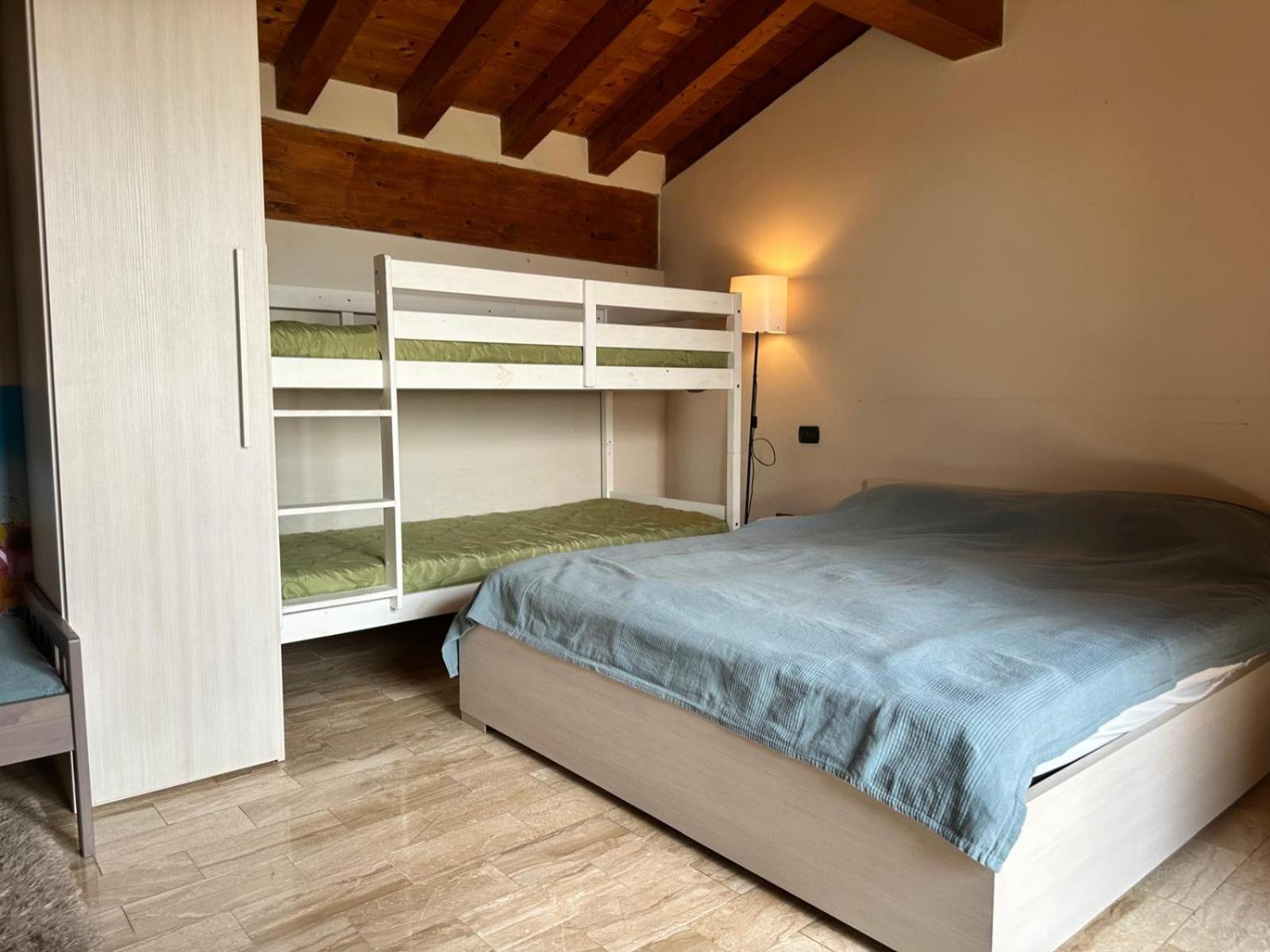 Loft Gardasee Lonato Luaran gambar