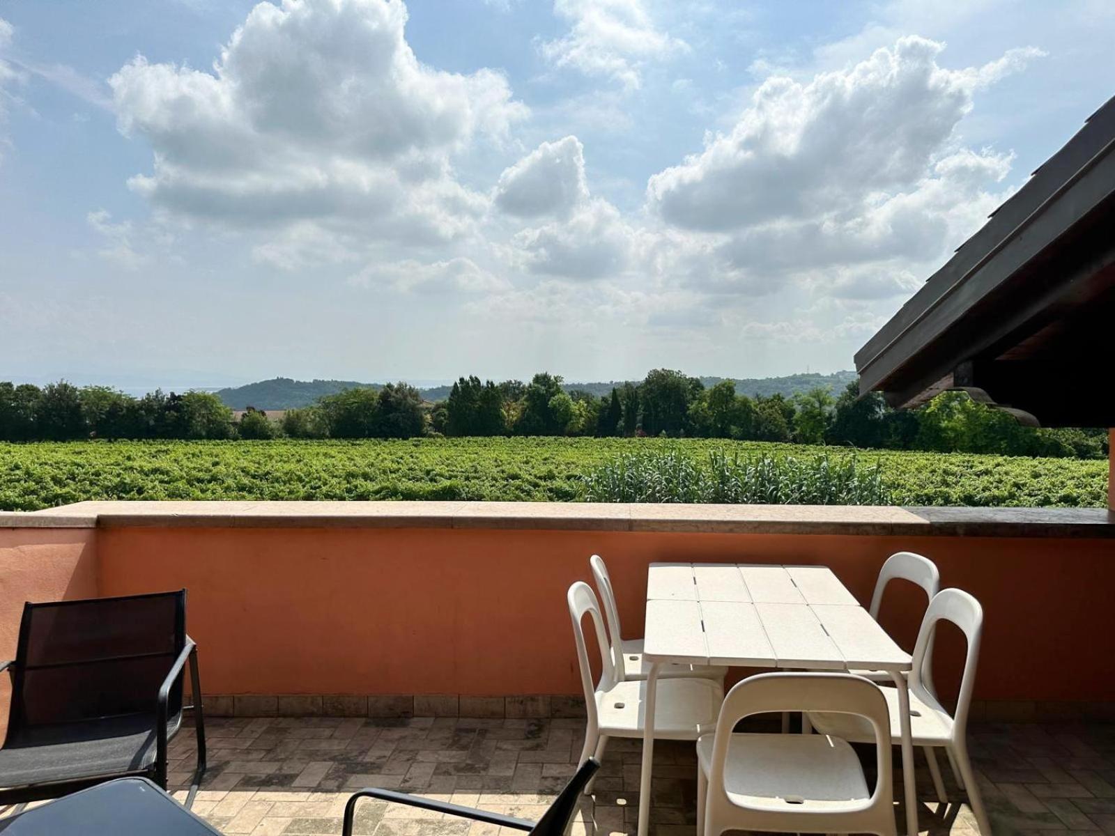 Loft Gardasee Lonato Luaran gambar