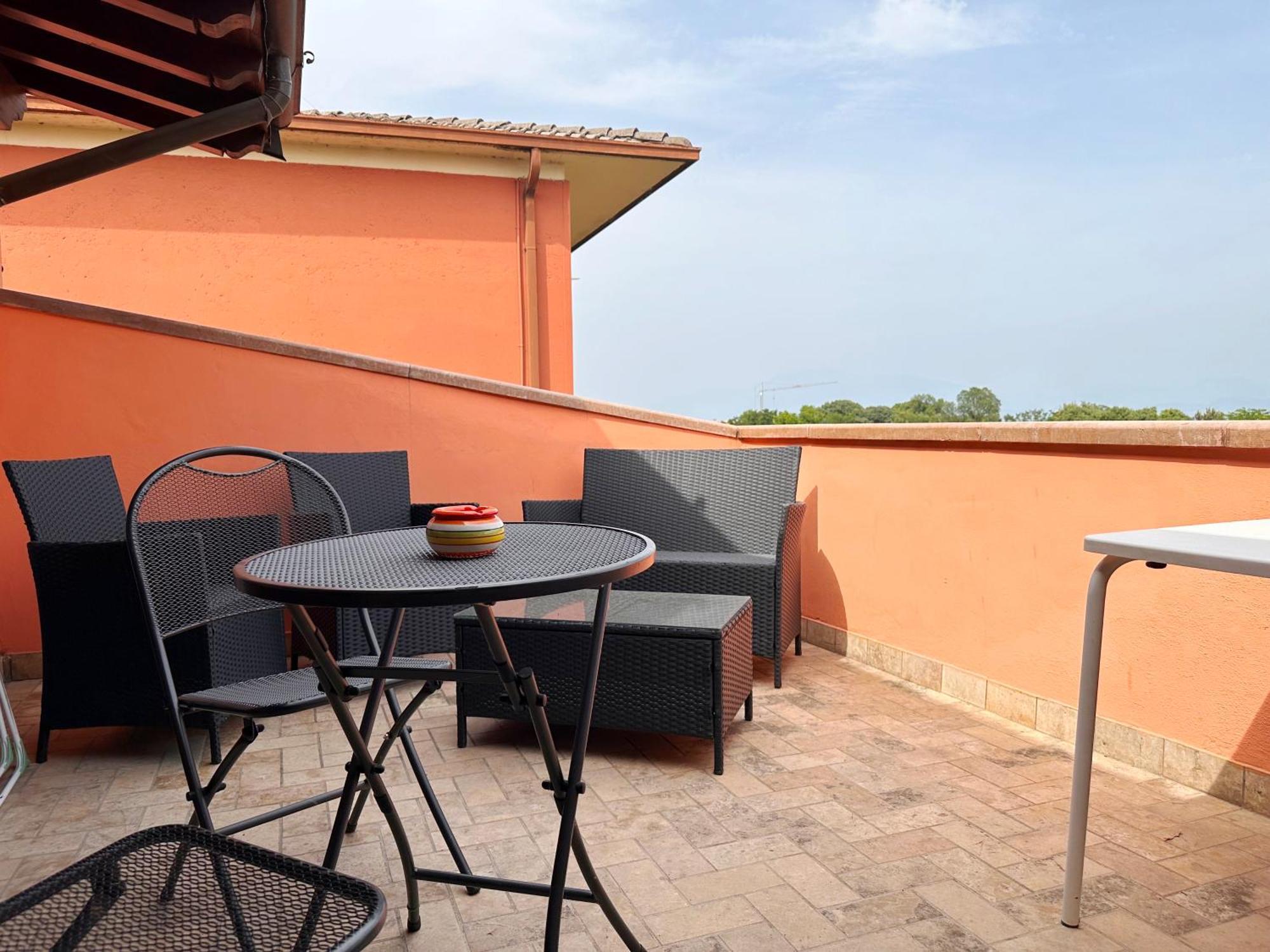 Loft Gardasee Lonato Luaran gambar